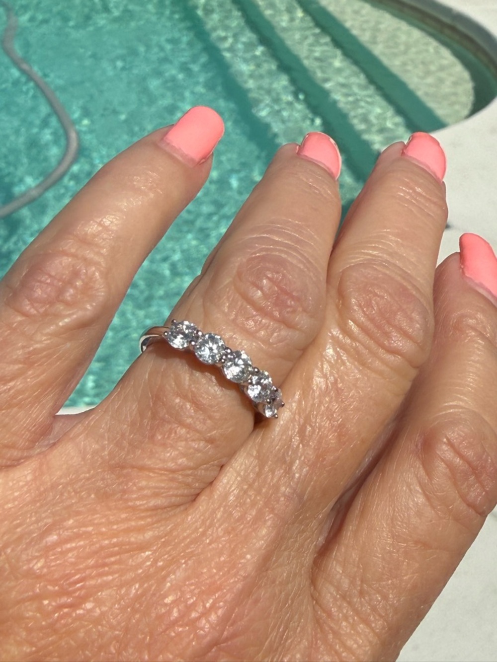 Bella Luce 925 CZ 5 Stone Band Ring Rhodium Plated Wedding Size 6